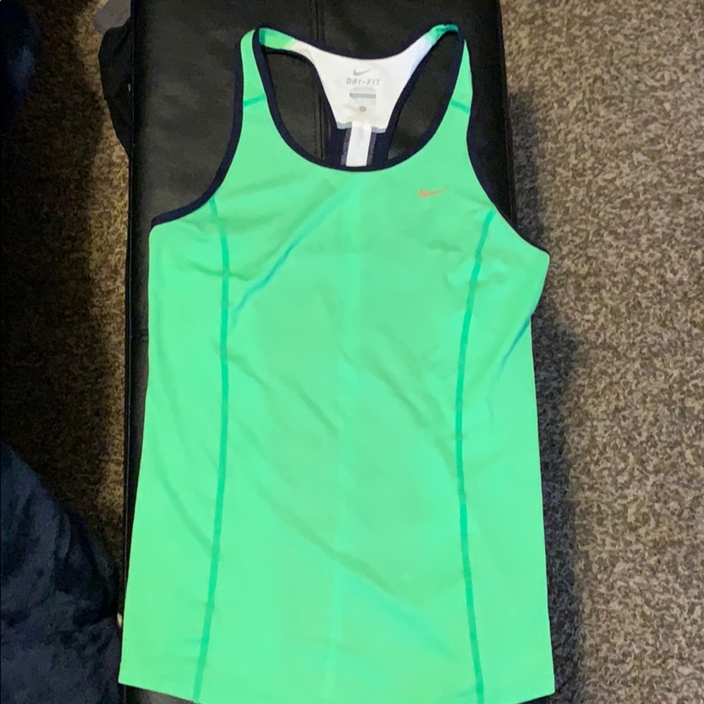 Nike tank